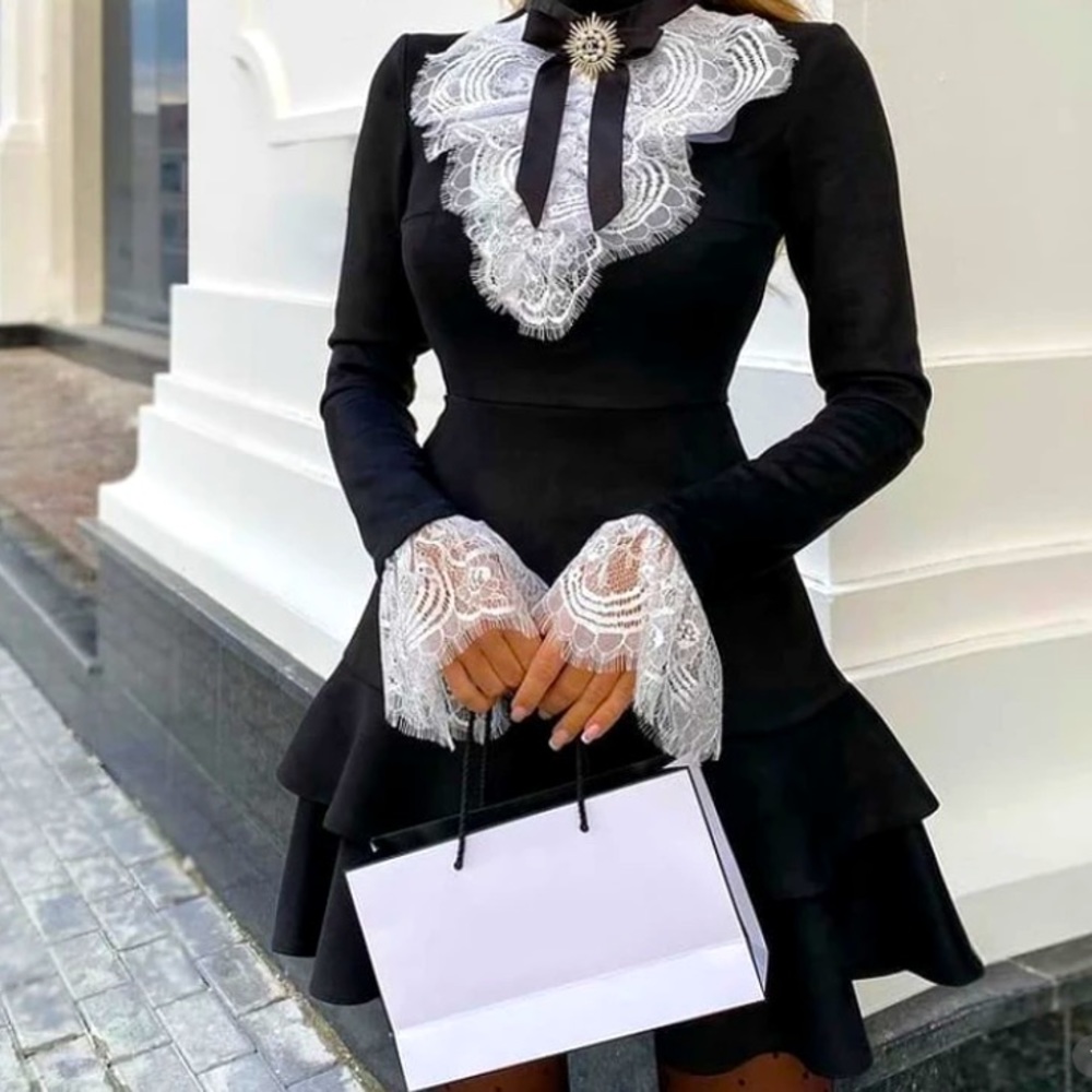 Eyelash Lace Bell Sleeve Ruffles Dress 👗